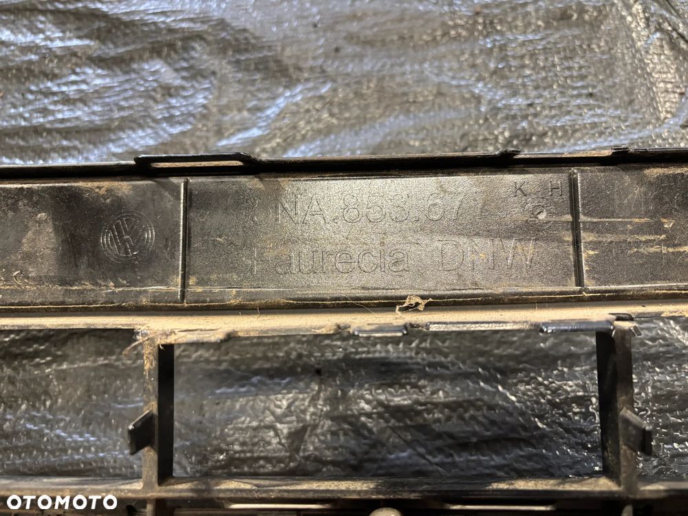 VW Tiguan II 5NA kratka zderzaka środkowa 5NA853677 - 3