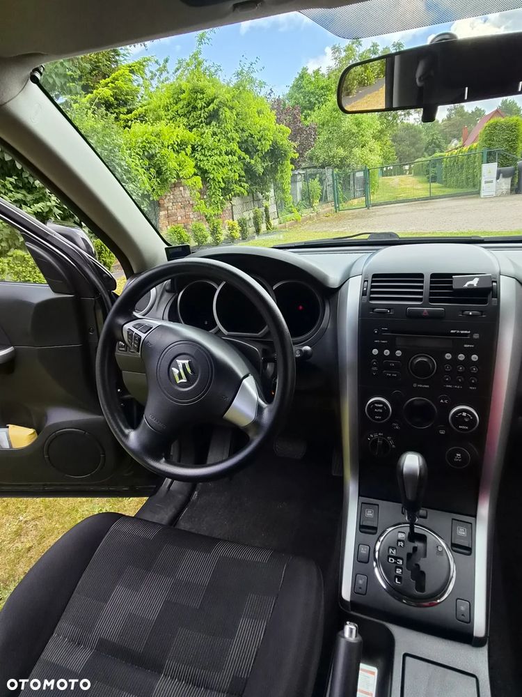 Suzuki Grand Vitara - 12