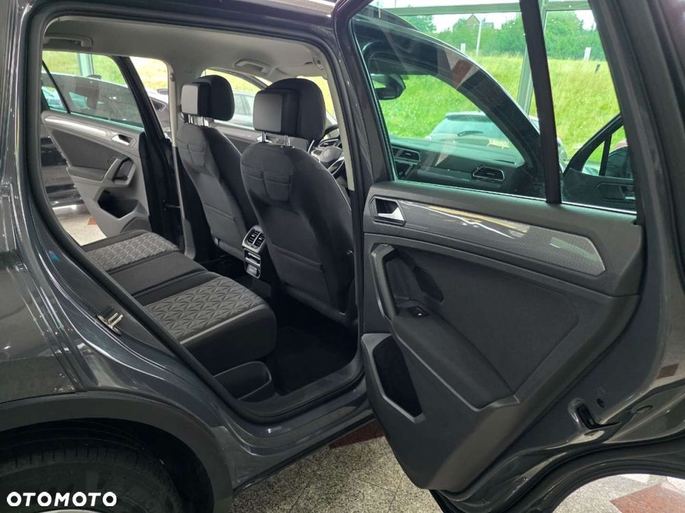 Volkswagen Tiguan - 9