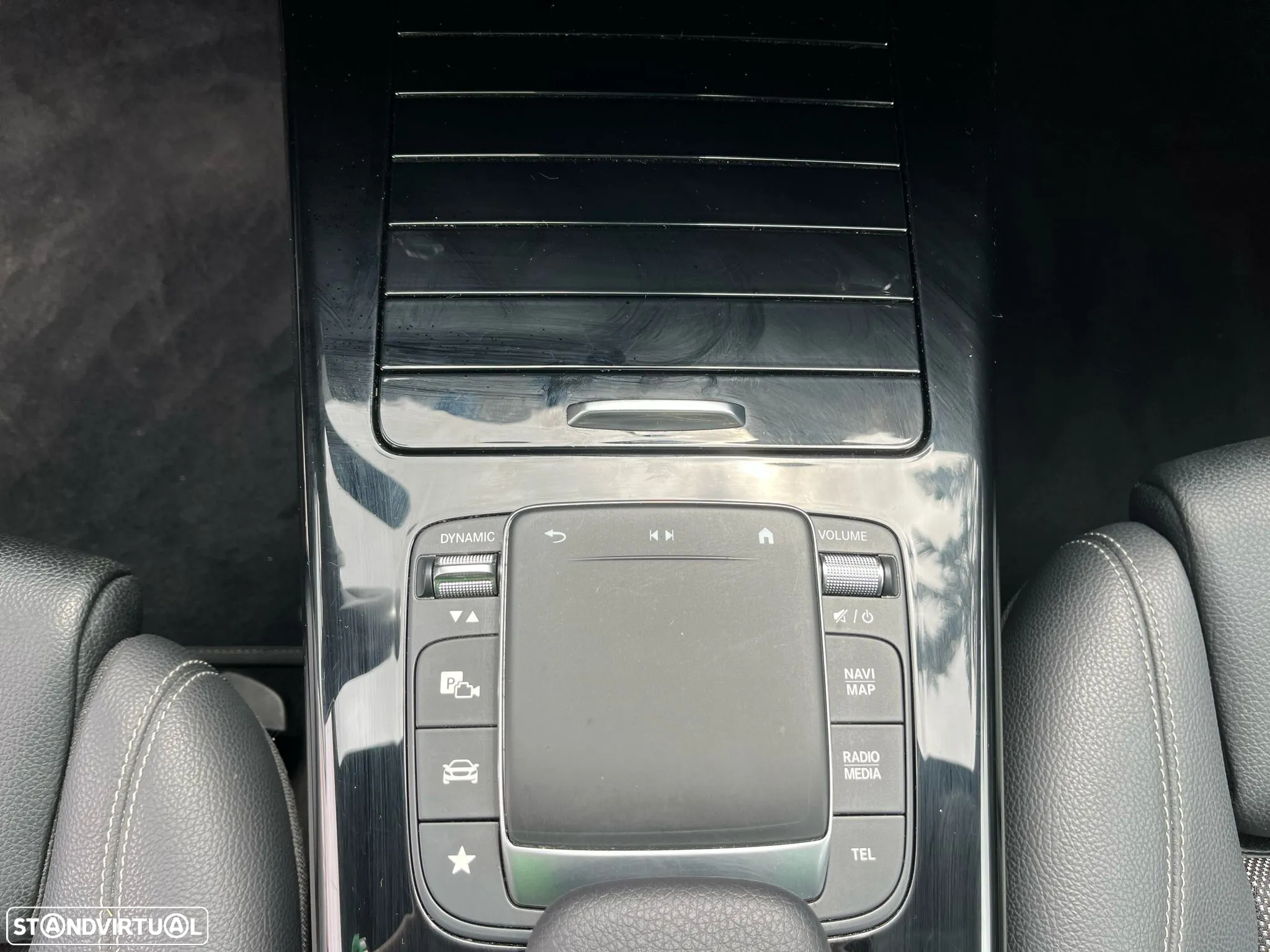 Mercedes-Benz A 250 Limousine e Style Plus - 36