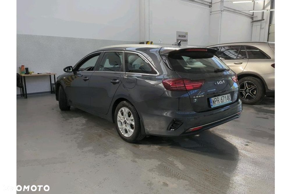 Kia Ceed 1.5 T-GDI M - 2
