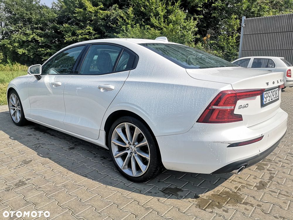 Volvo S60 T5 Momentum Pro - 7