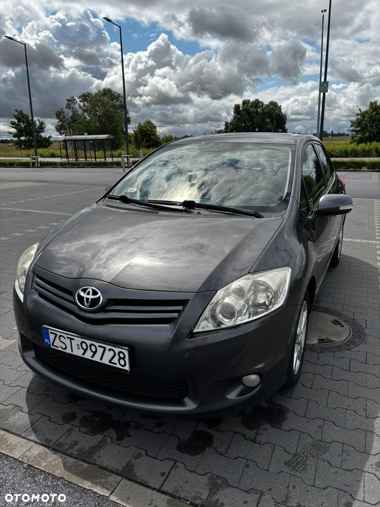 Toyota Auris 1.6 Sol - 2