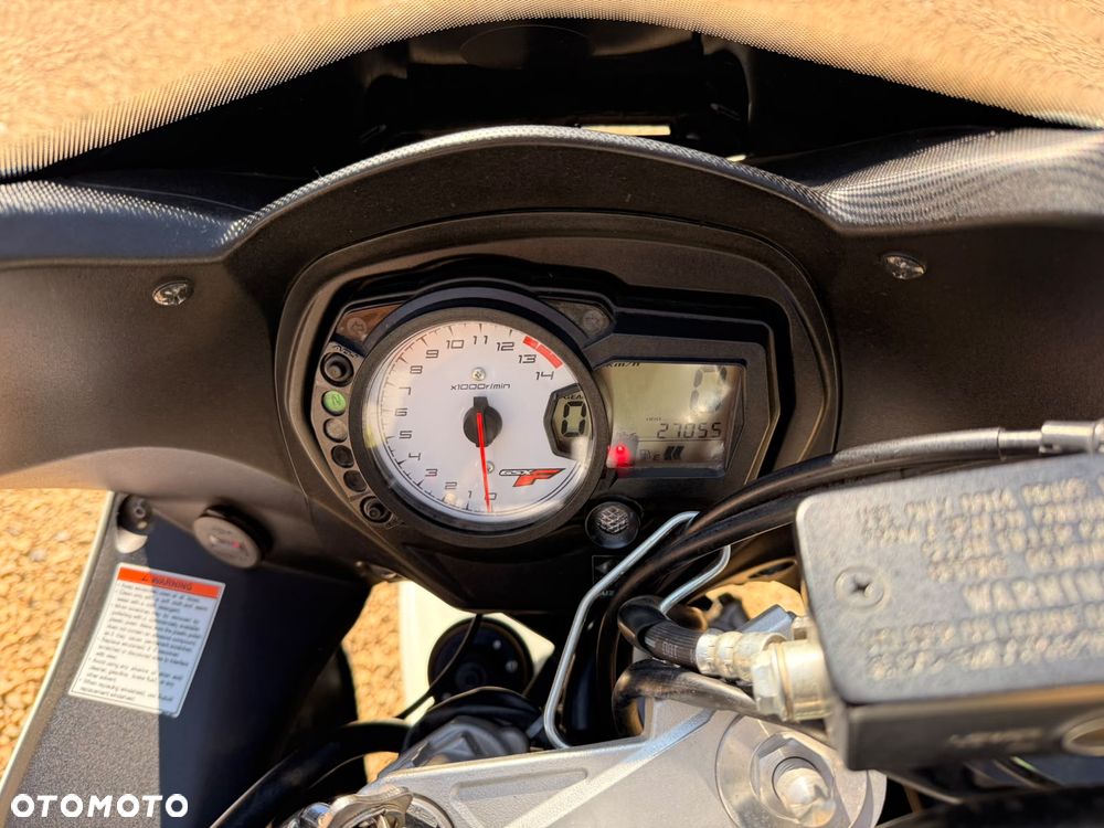 Suzuki GSX - 9