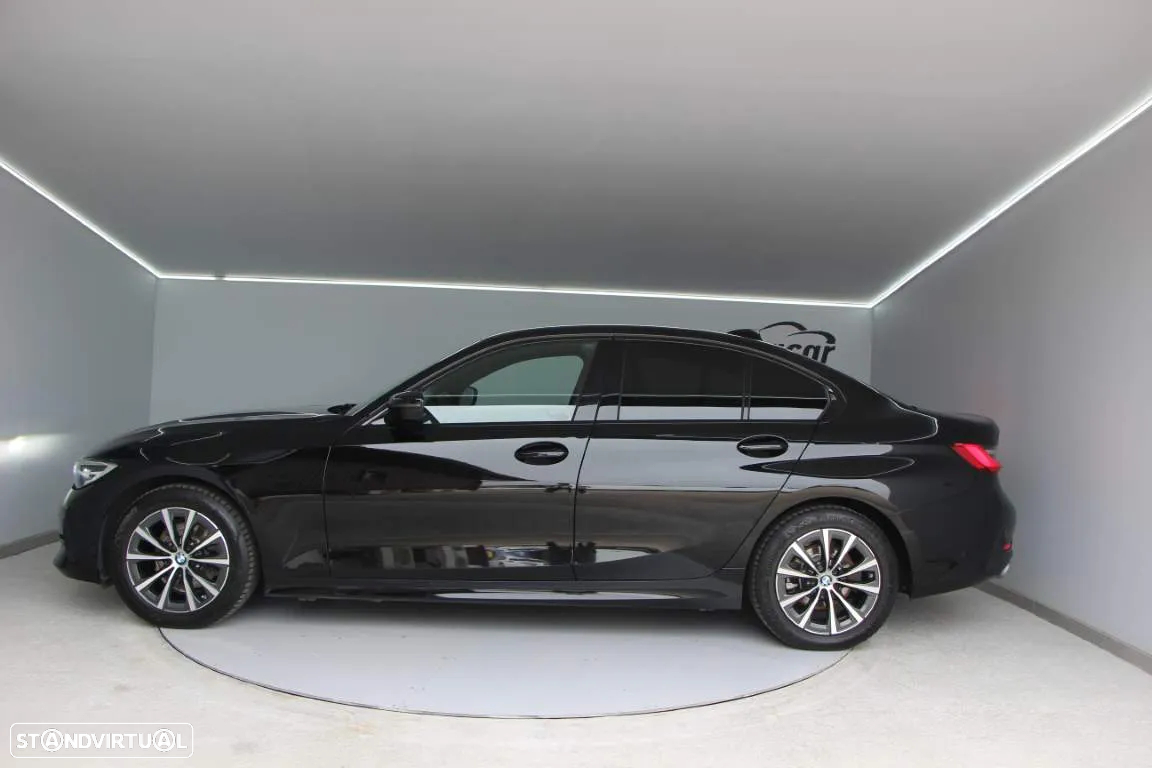 BMW 320 d Auto - 9