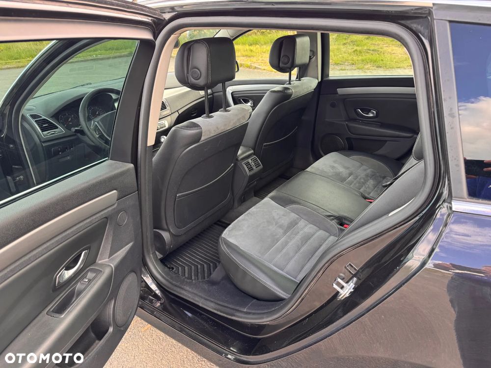 Renault Laguna dCi 150 FAP Start-Stop GT - 14