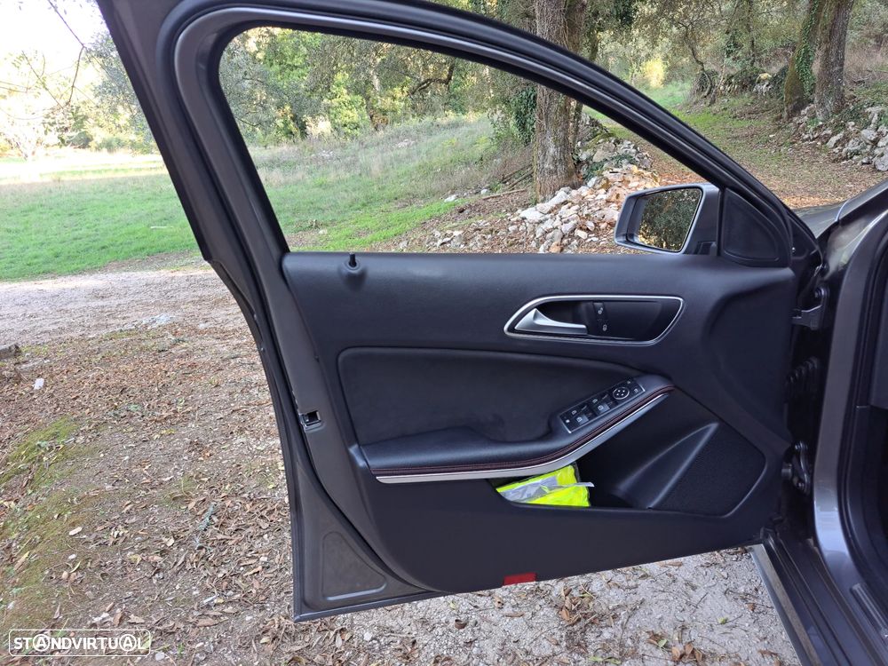 Mercedes-Benz A 200 (BlueEFFICIENCY) 7G-DCT AMG Sport - 11