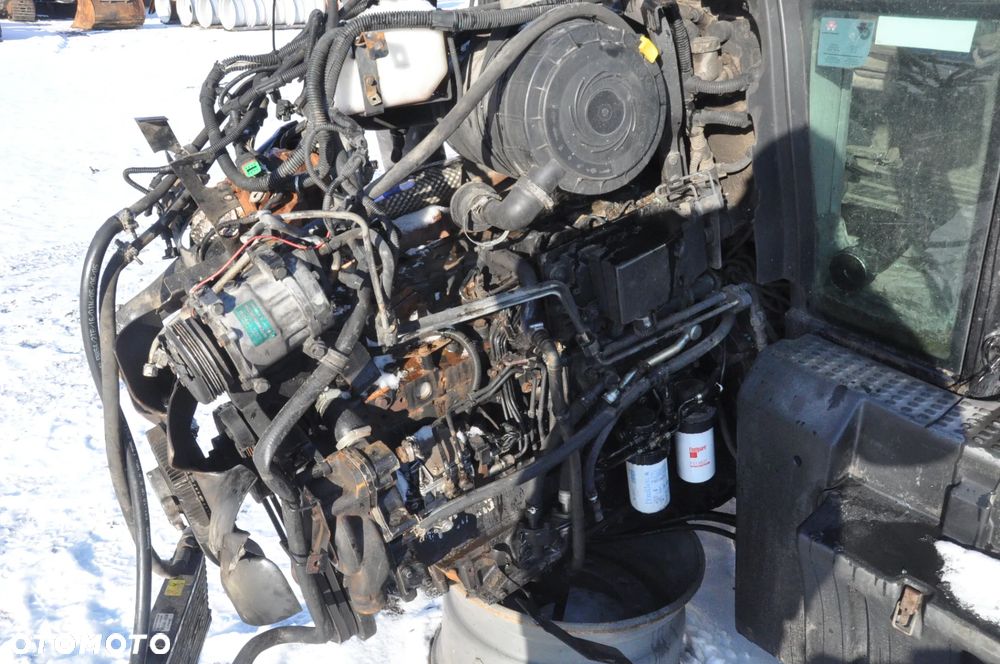 SILNIK SKRZYNIA BIEGÓW MASSEY FERGUSON 7480 6480 6485 - 3