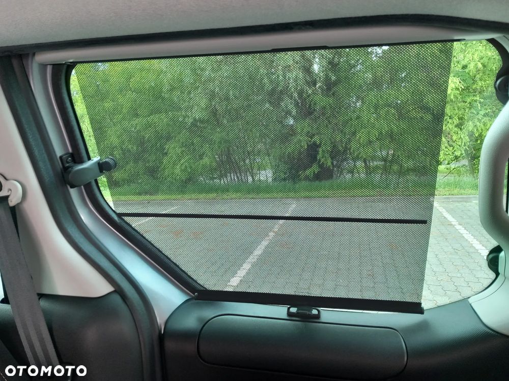 Citroën Berlingo Multispace PureTech 110 SHINE - 16