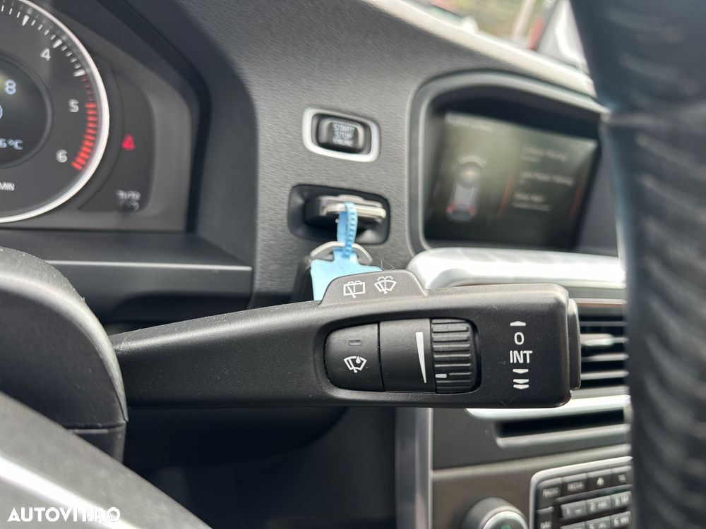 Volvo V60 D4 Geartronic Business Edition - 27