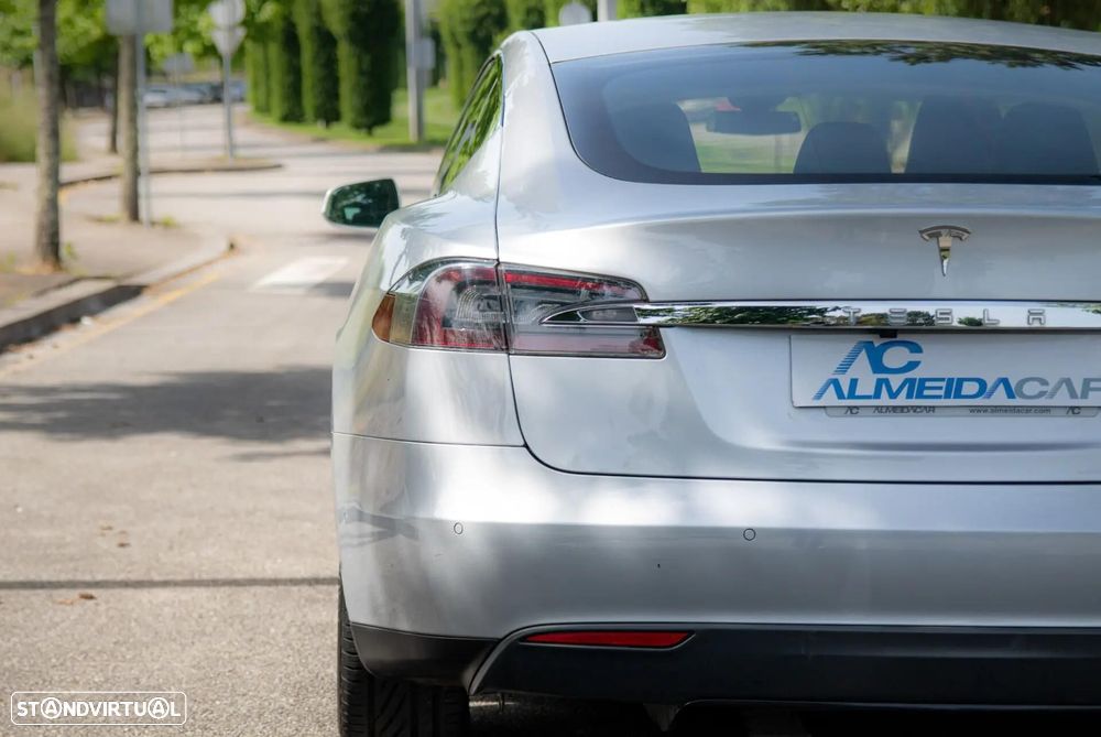 Tesla Model S 70D AWD - 58