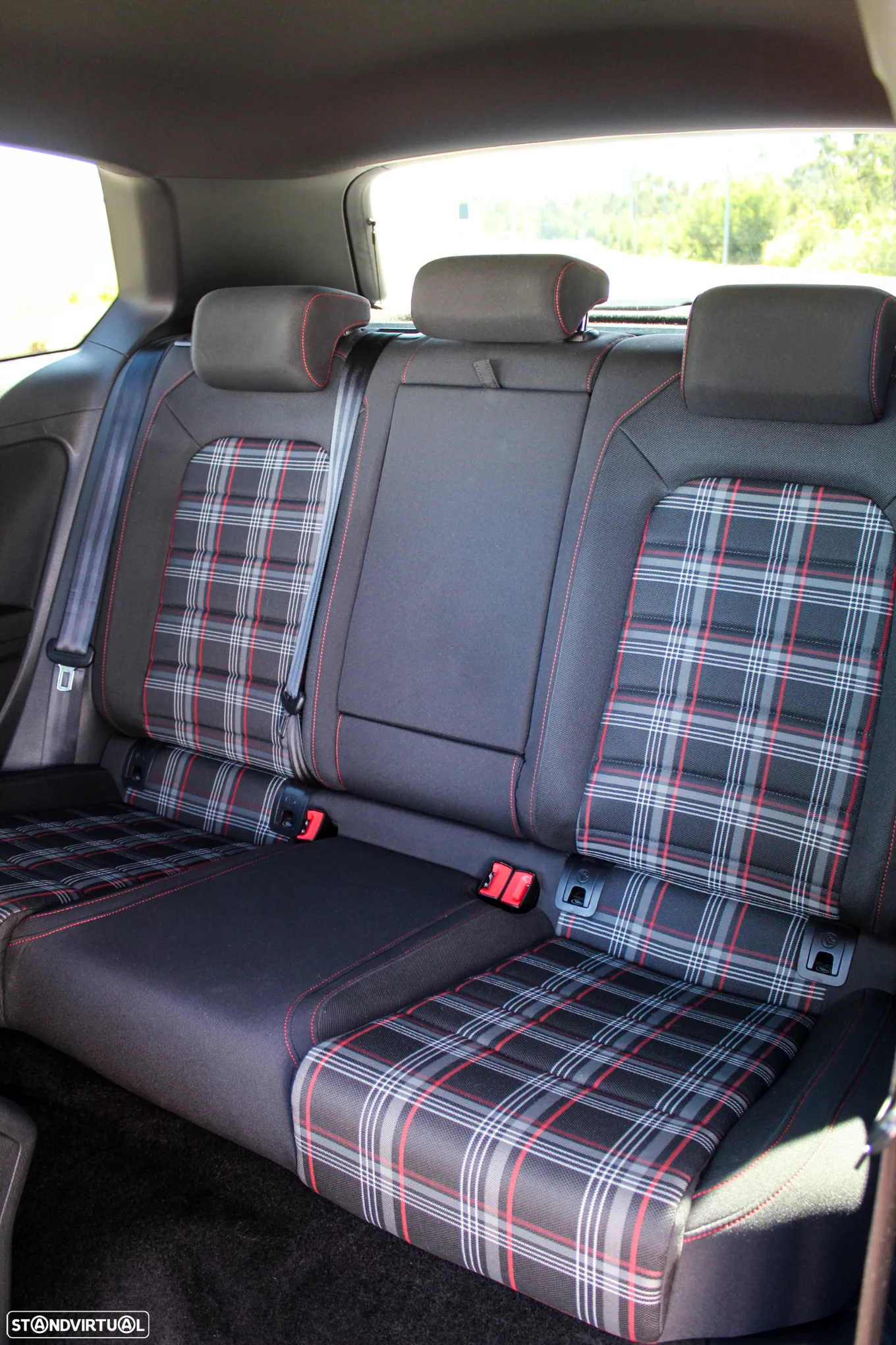 VW Golf 2.0 TSi GTi DSG Performance - 24