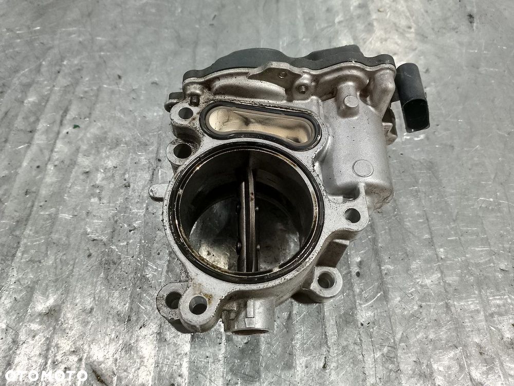 PRZEPUSTNICA SKODA SUPERB III 05L128063E V29128547D 2.0 TDI - 5