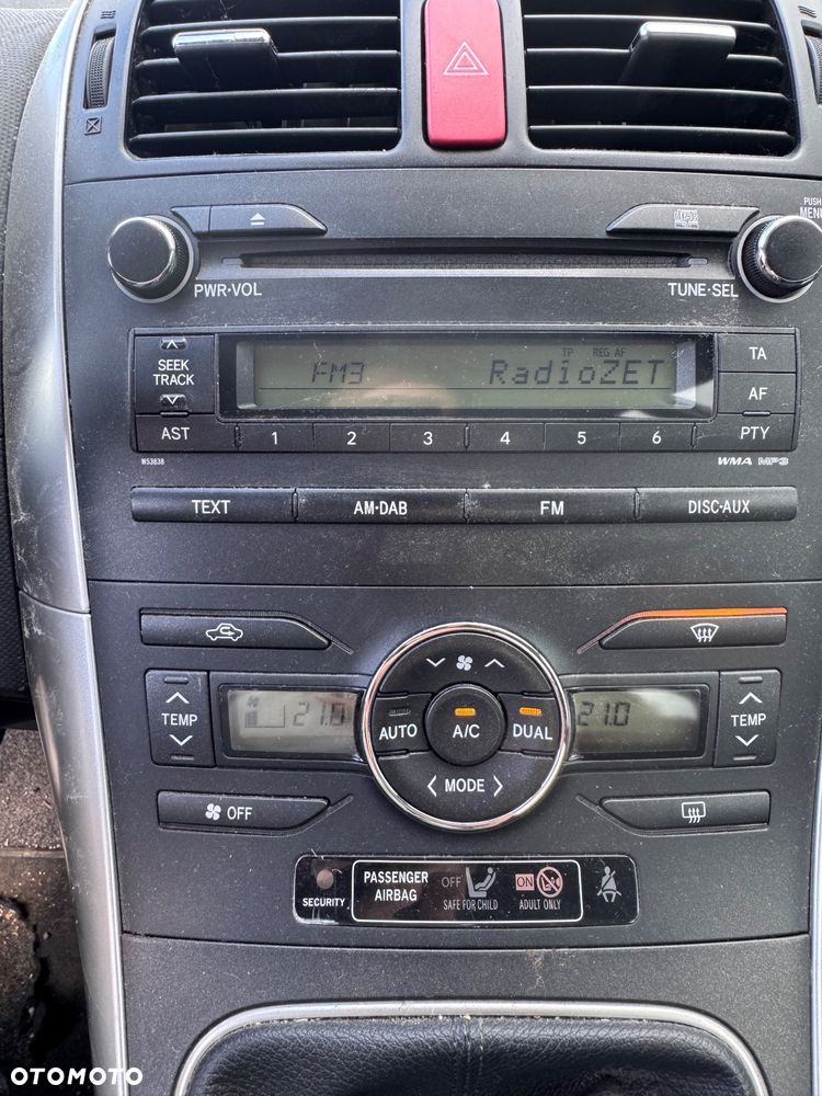 Toyota Auris 2.0 D-4D - 17