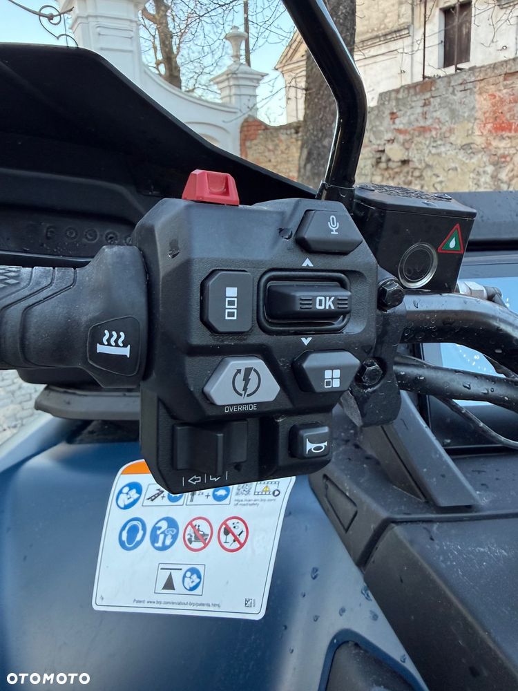 Can-Am Outlander Max - 12