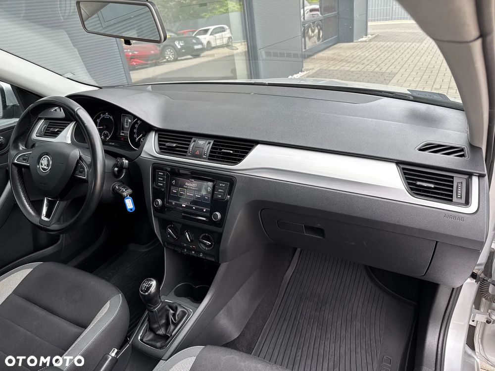 Skoda RAPID Spb 1.0 TSI Ambition - 6