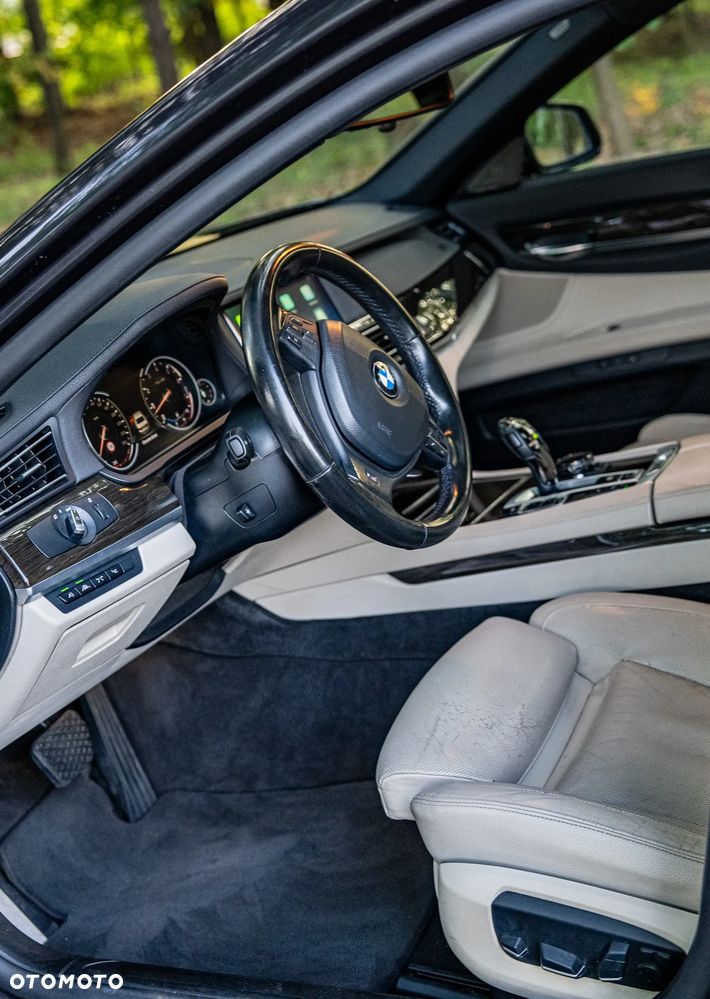 BMW Seria 7 740Li Edition Exclusive - 15