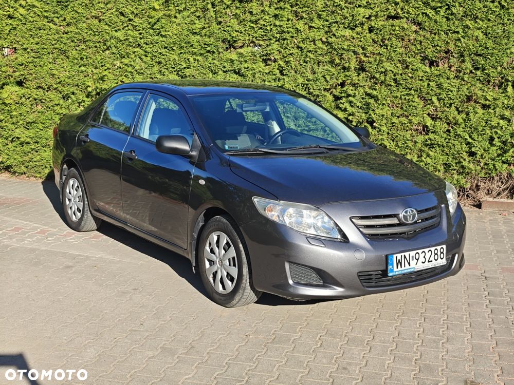 Toyota Corolla - 1