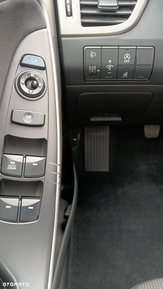 Hyundai i30 blue 1.6 GDI Trend - 18