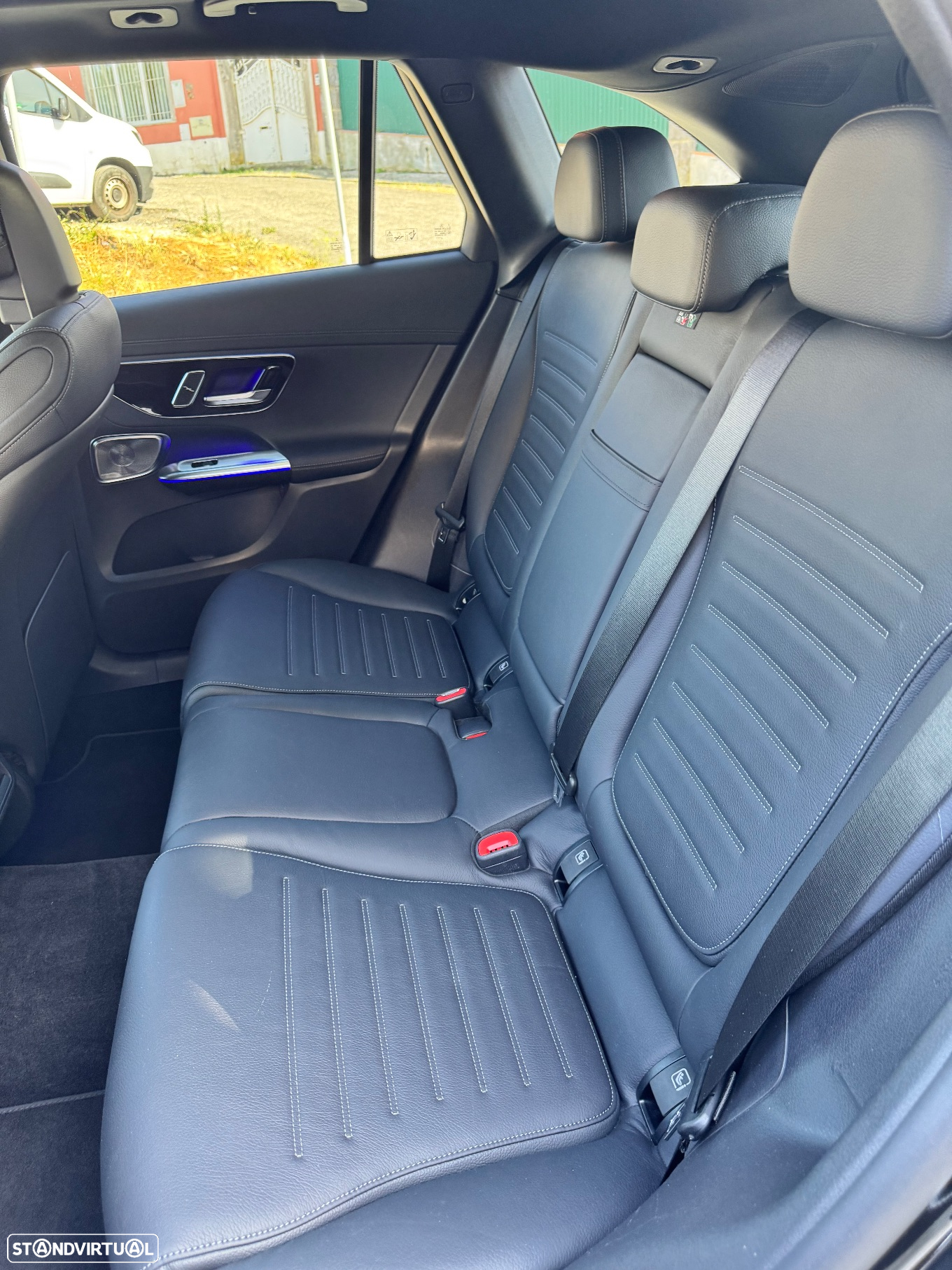 Mercedes-Benz GLC 300 e 4Matic - 28