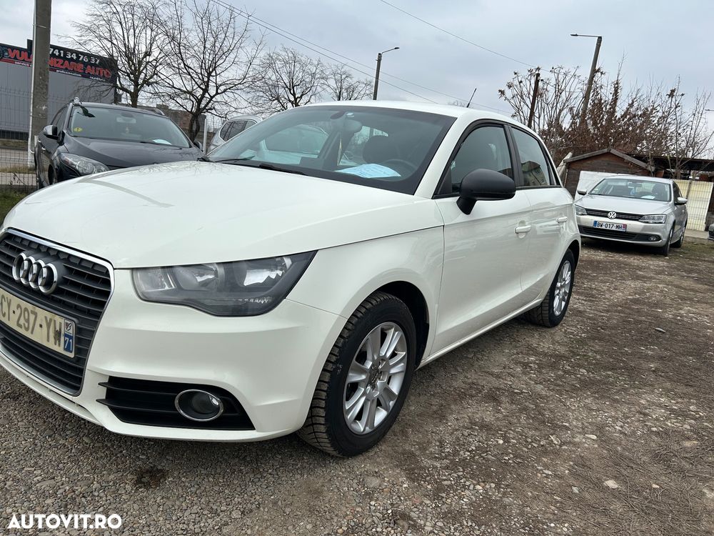 Audi A1 1.6 TDI ack Attraction - 32