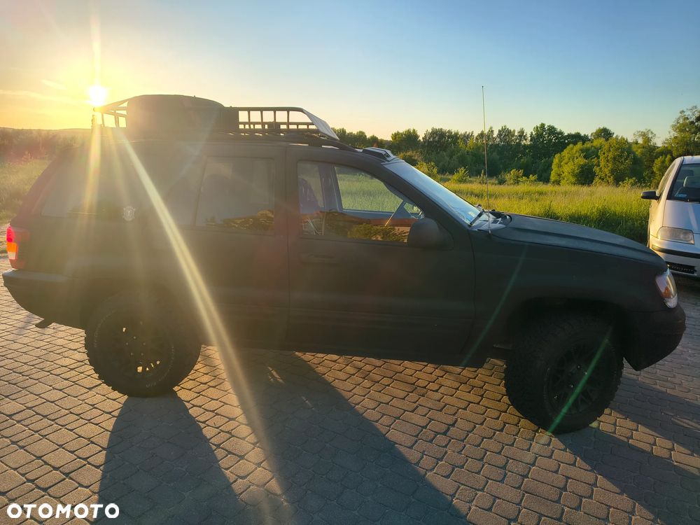 Jeep Grand Cherokee - 4