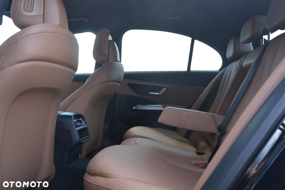 Mercedes-Benz Klasa E 200 mHEV Avantgarde 9G-Tronic - 9