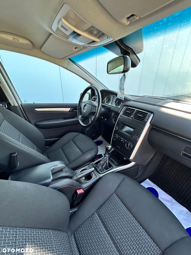 Mercedes-Benz Klasa B 180 CDI - 13