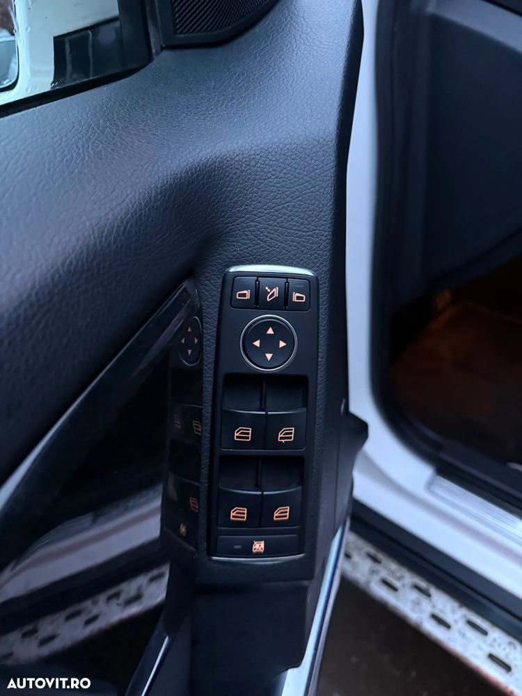 Mercedes-Benz GLK 220 CDI 4MATIC - 24