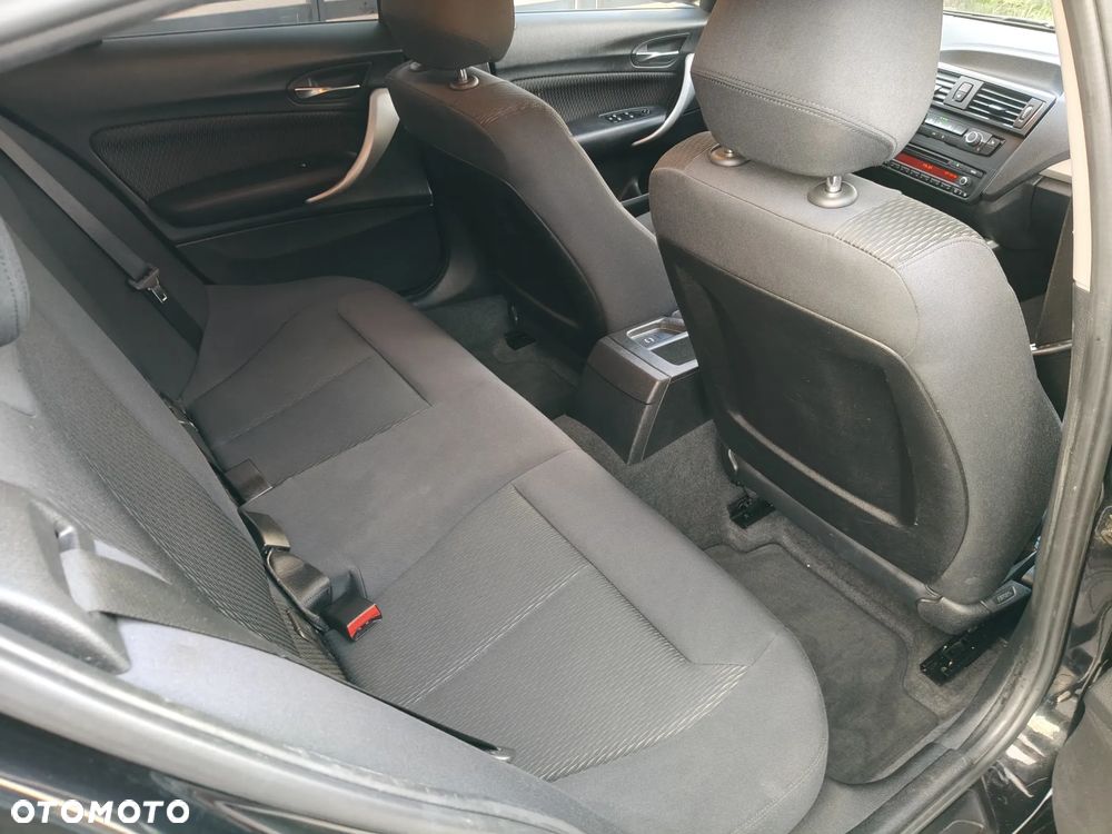 BMW Seria 1 116i - 19