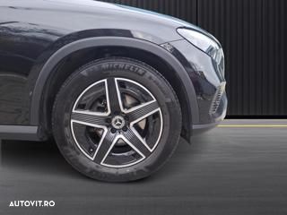 Mercedes-Benz GLC 200 4Matic 9G-TRONIC Avantgarde Advanced - 16