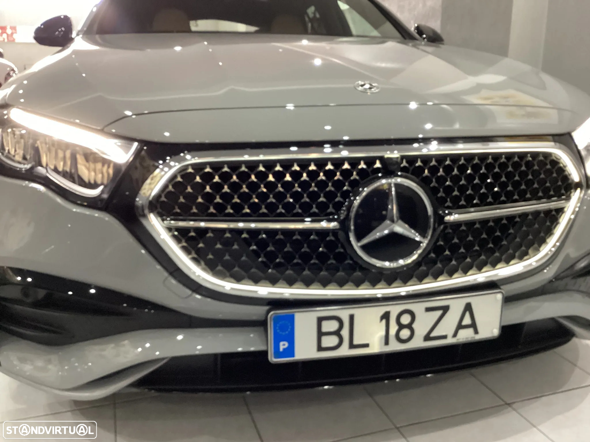Mercedes-Benz E 300 e AMG Line - 10