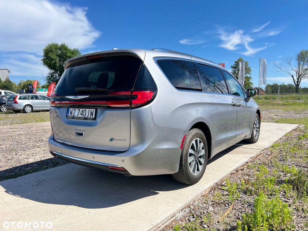 Chrysler Pacifica - 8