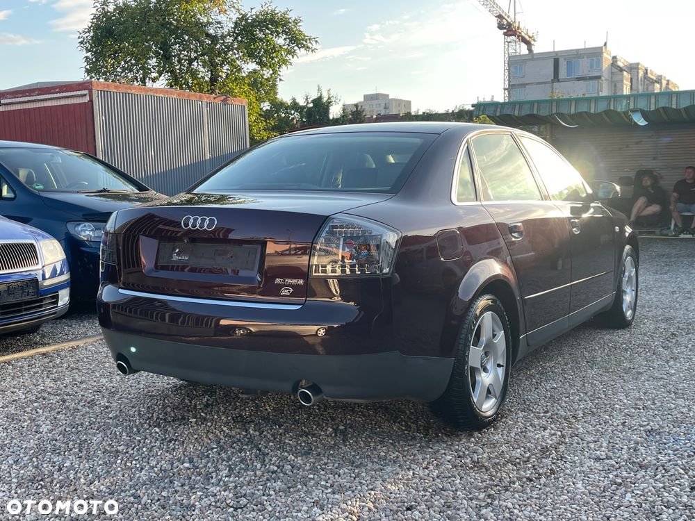 Audi A4 Limousine 1.8T - 12