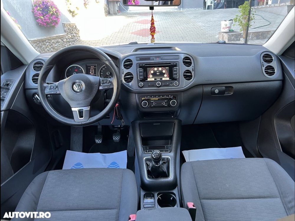 Volkswagen Tiguan 2.0 TDI DPF BlueMotion Technology Trend & Fun - 6