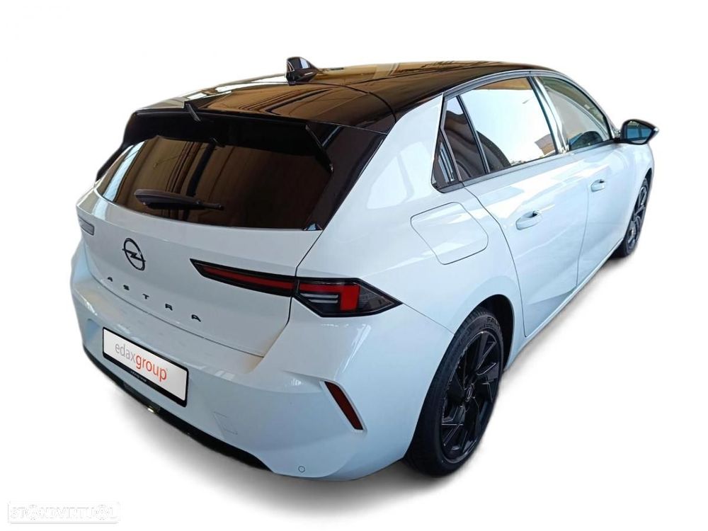 Opel Astra 1.2 T Elegance Aut. - 2