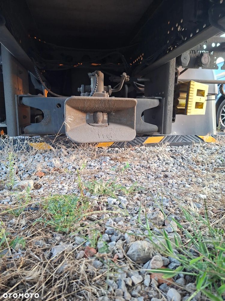 Mercedes-Benz ACTROS 2551 - 15