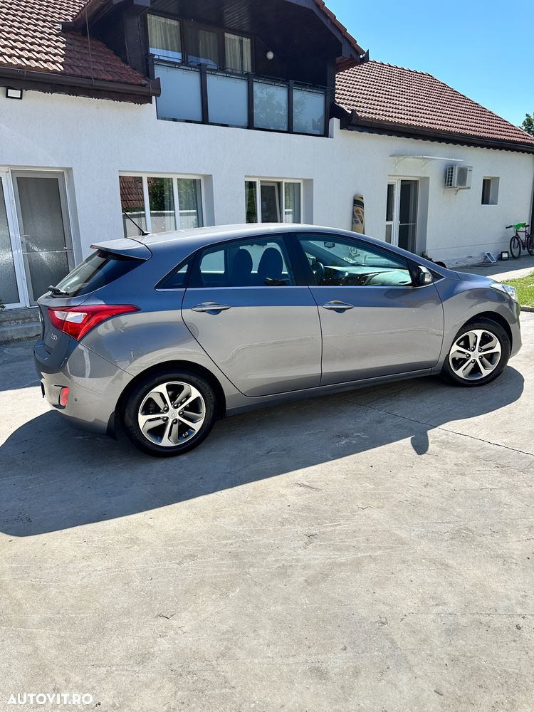 Hyundai i30 i30cw 1.4 CRDi Trend - 5
