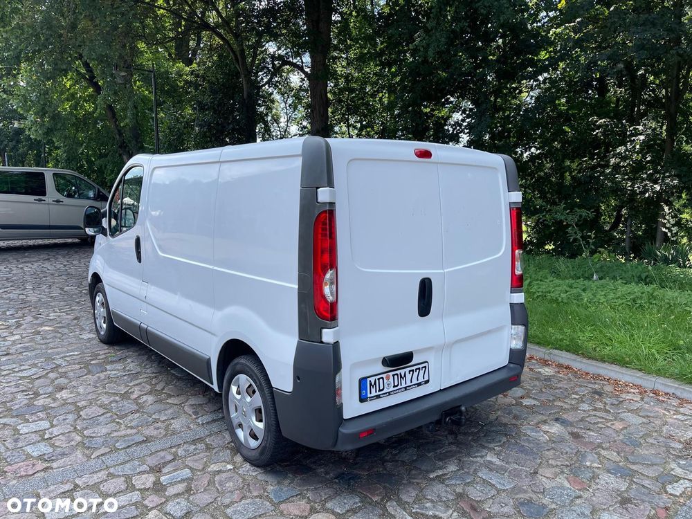 Renault Trafic - 2