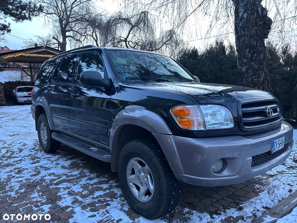 Toyota Sequoia - 3