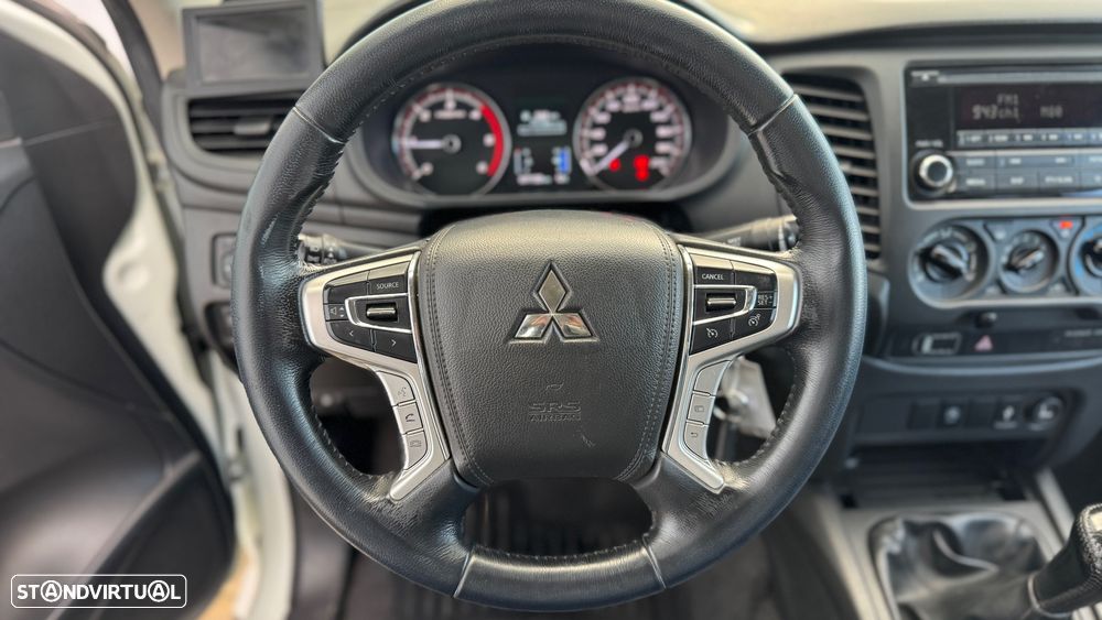 Mitsubishi L-200 Cabine dupla 2WD - 6