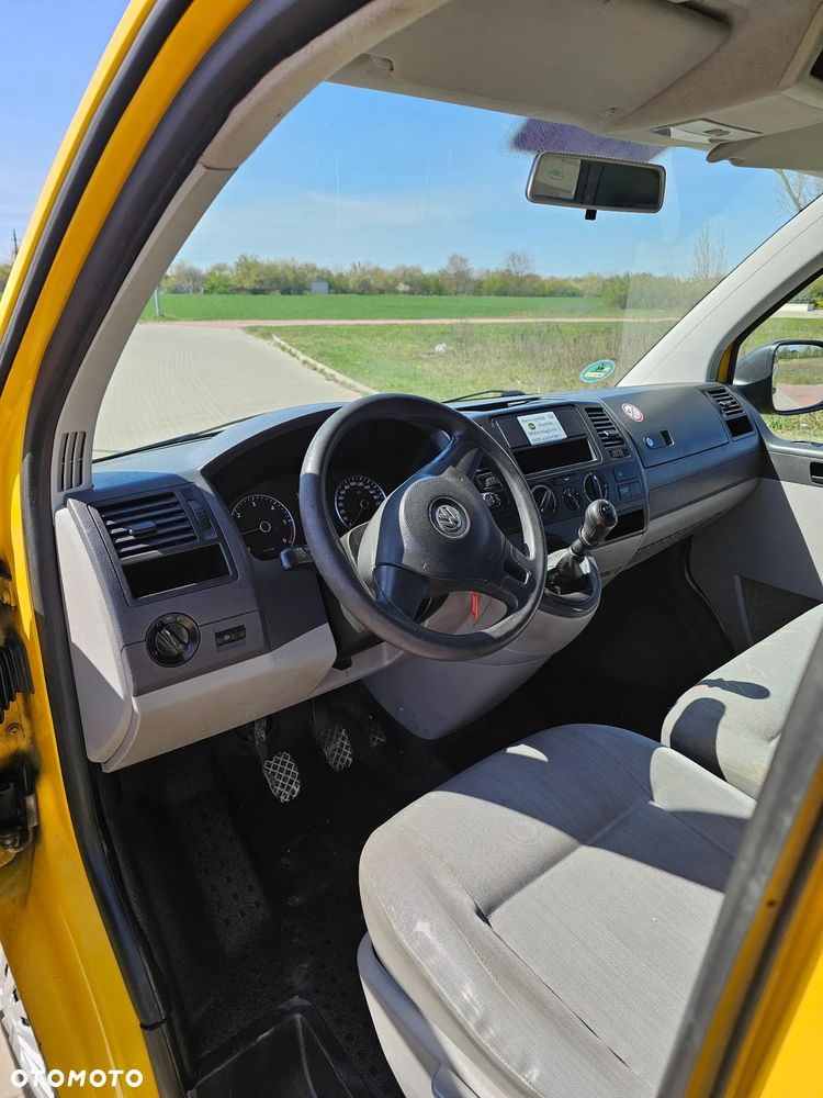 Volkswagen Transporter - 18