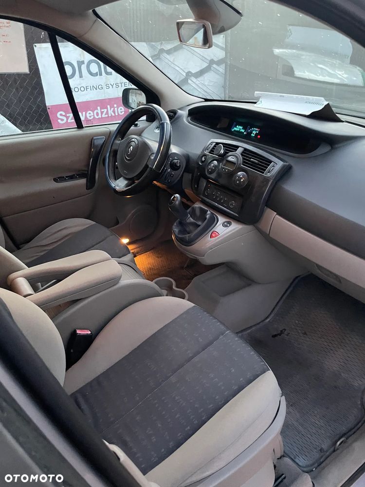 Renault Scenic 1.6 16V Authentique - 8