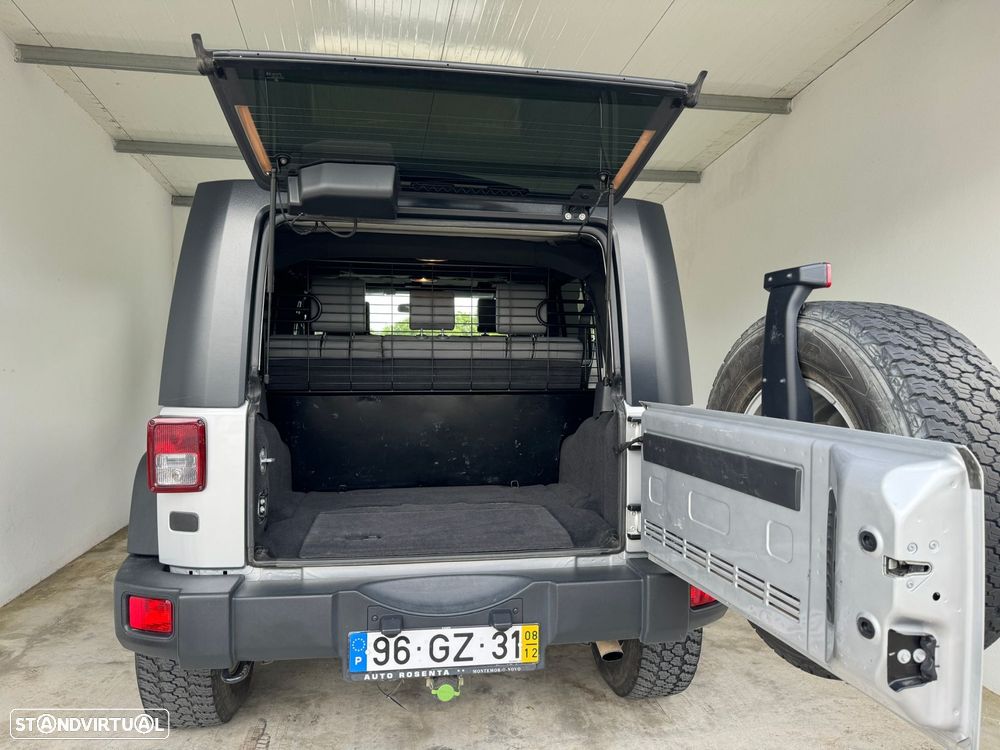 Jeep Wrangler - 8