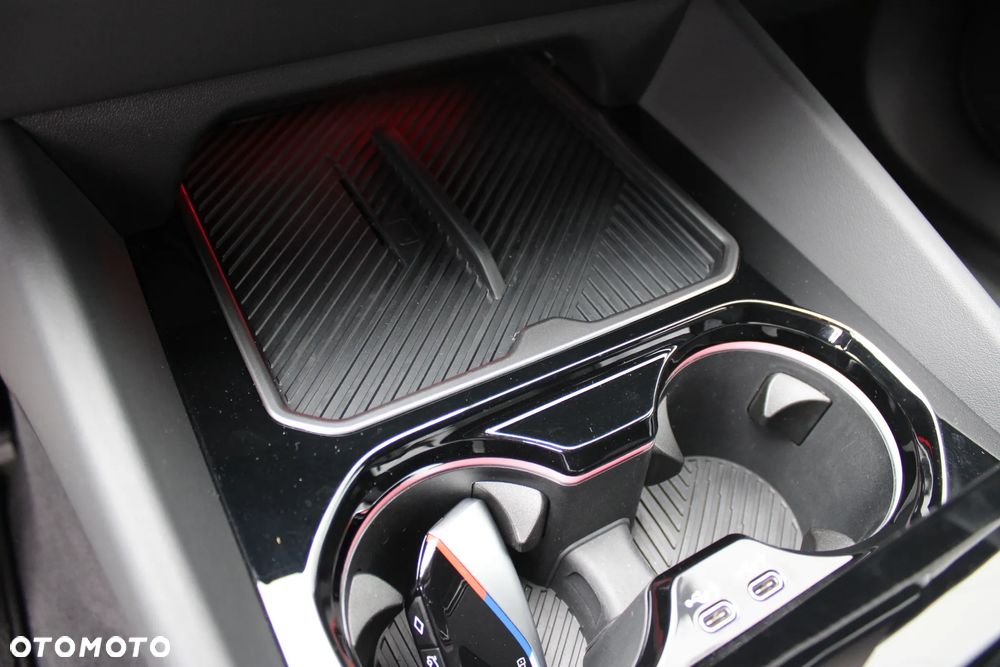 BMW Seria 5 550e xDrive PHEV M Sport - 22