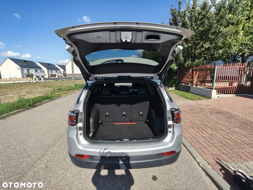 Jeep Compass - 15
