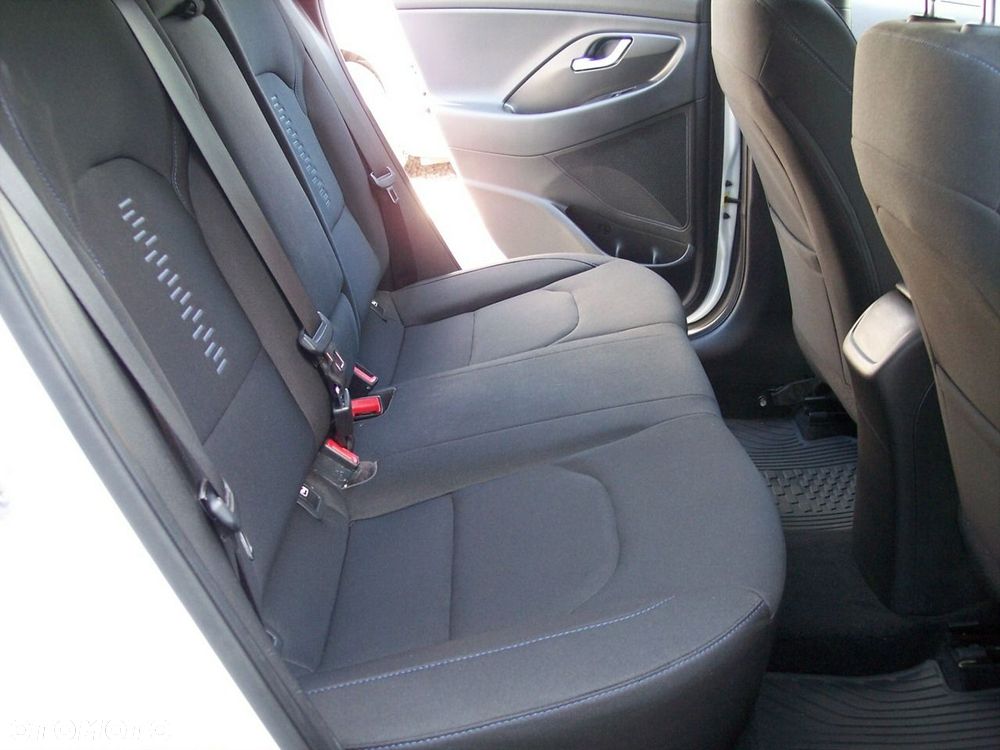Hyundai i30 1.4 T-GDI GO Plus - 15