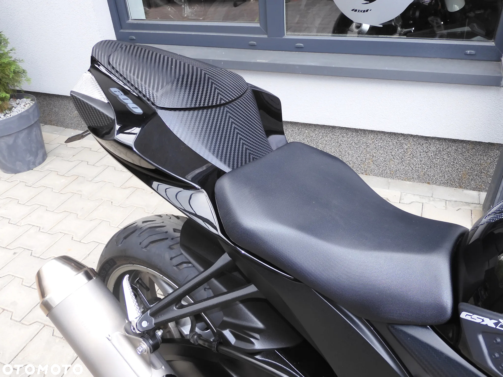 Suzuki GSX-R - 15