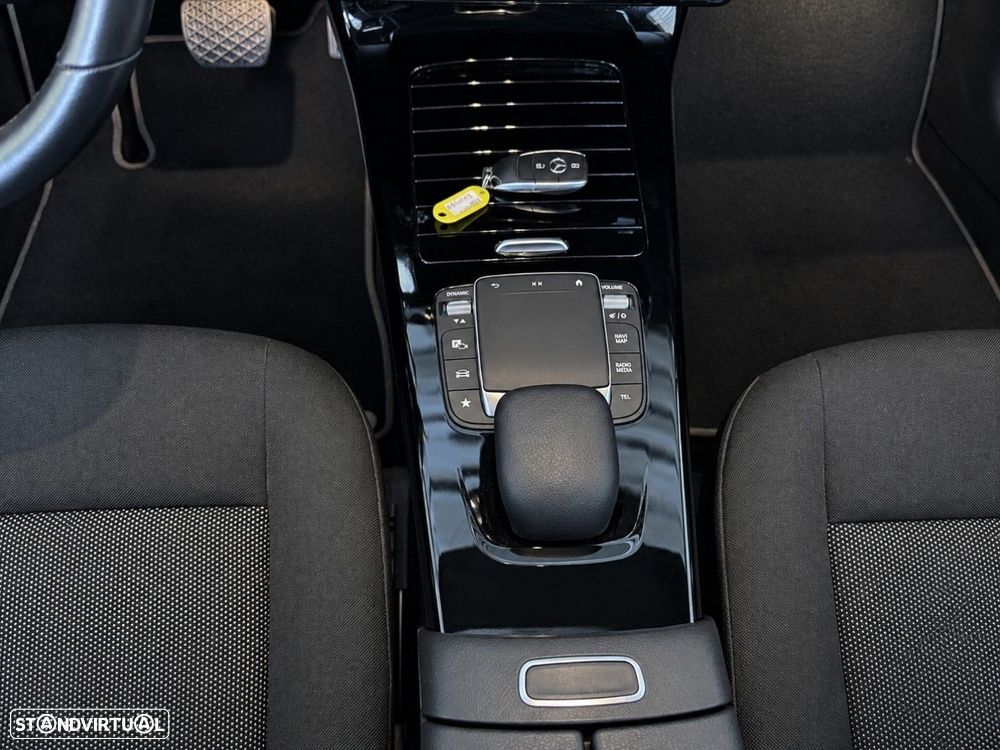 Mercedes-Benz CLA 180 d Shooting Brake Business Solutions.Grande Frota Aut. - 17