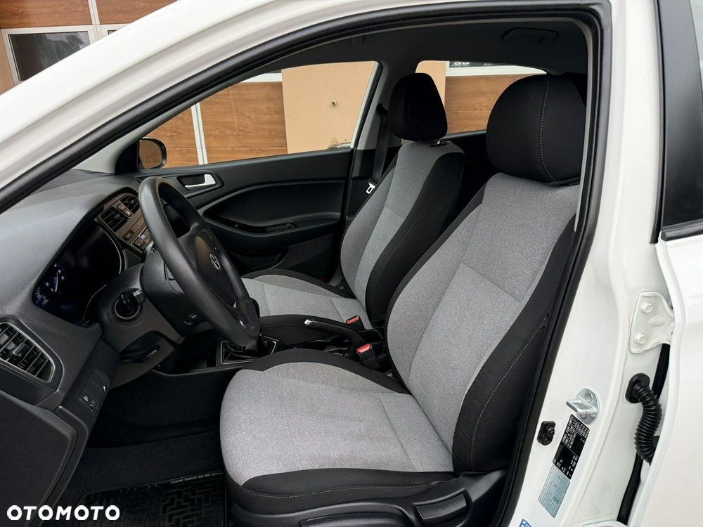 Hyundai i20 1.2 BlueDrive Classic + - 18